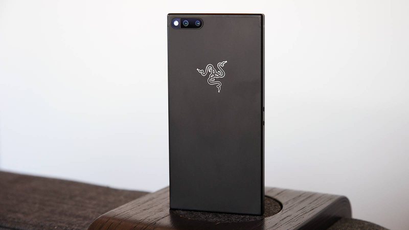 The model with Razer’s signature neon green logo went to people who pre-ordered, which is just fine by me.